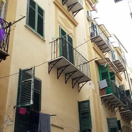 Casa Vacanza Al Massimo ゲストハウス